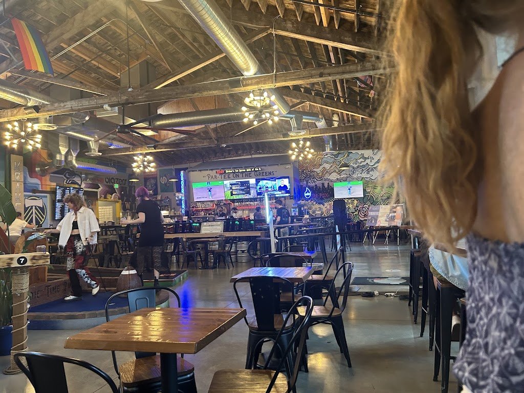 Birdie Time Pub and Mini Golf - review