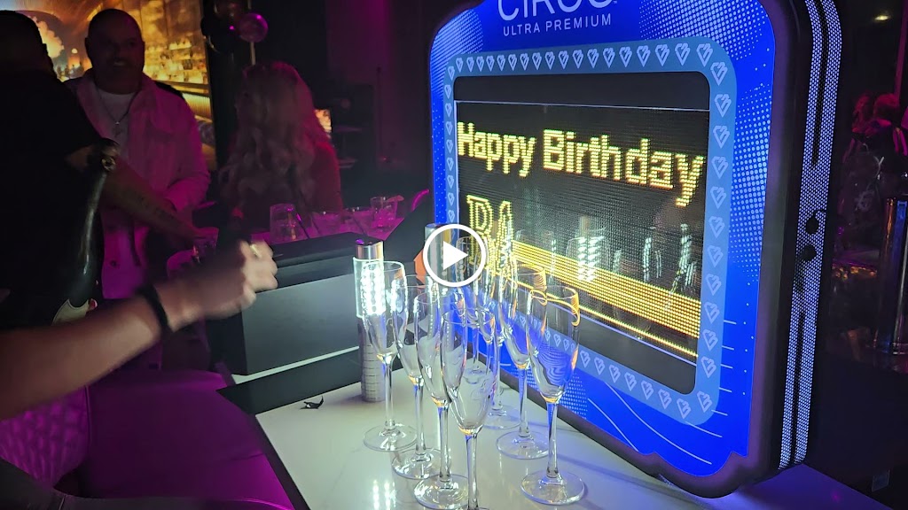 Condor Lounge & Condor Golf Bar - gallery