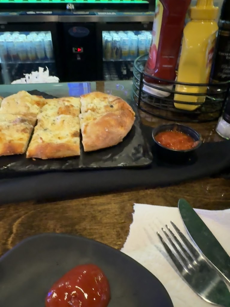 The Cut Golf & Grill - review