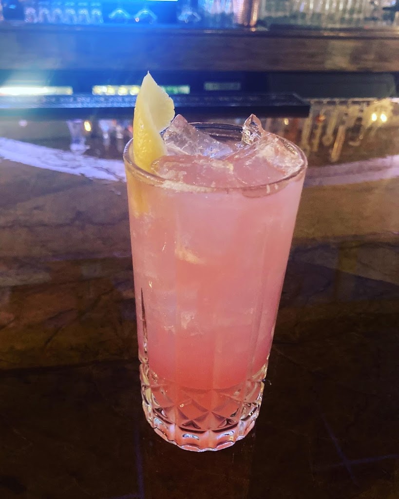 19th Hole Wine and Whiskey Bar - gallery