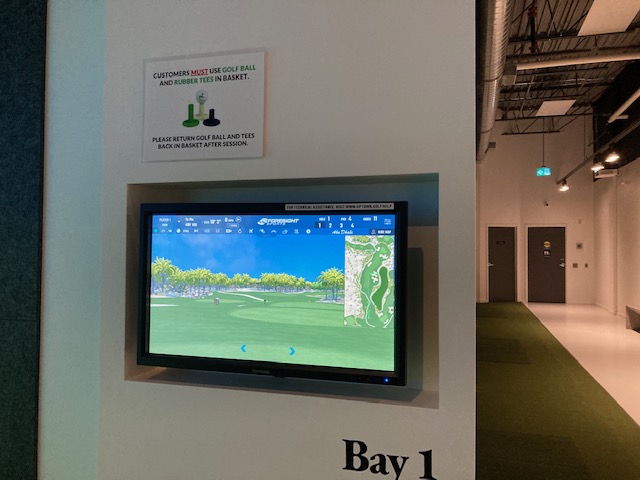 Uptown Golf - review