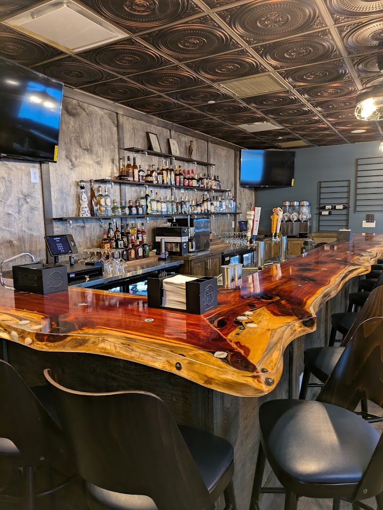 Doglegs Golf Lounge - featured