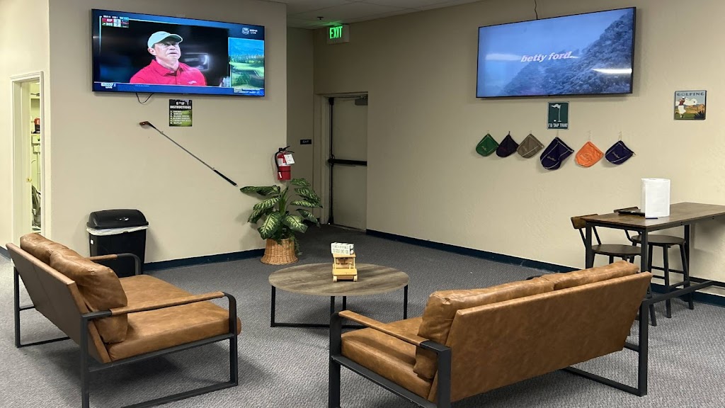 Mulligans Indoor Golf Center - featured