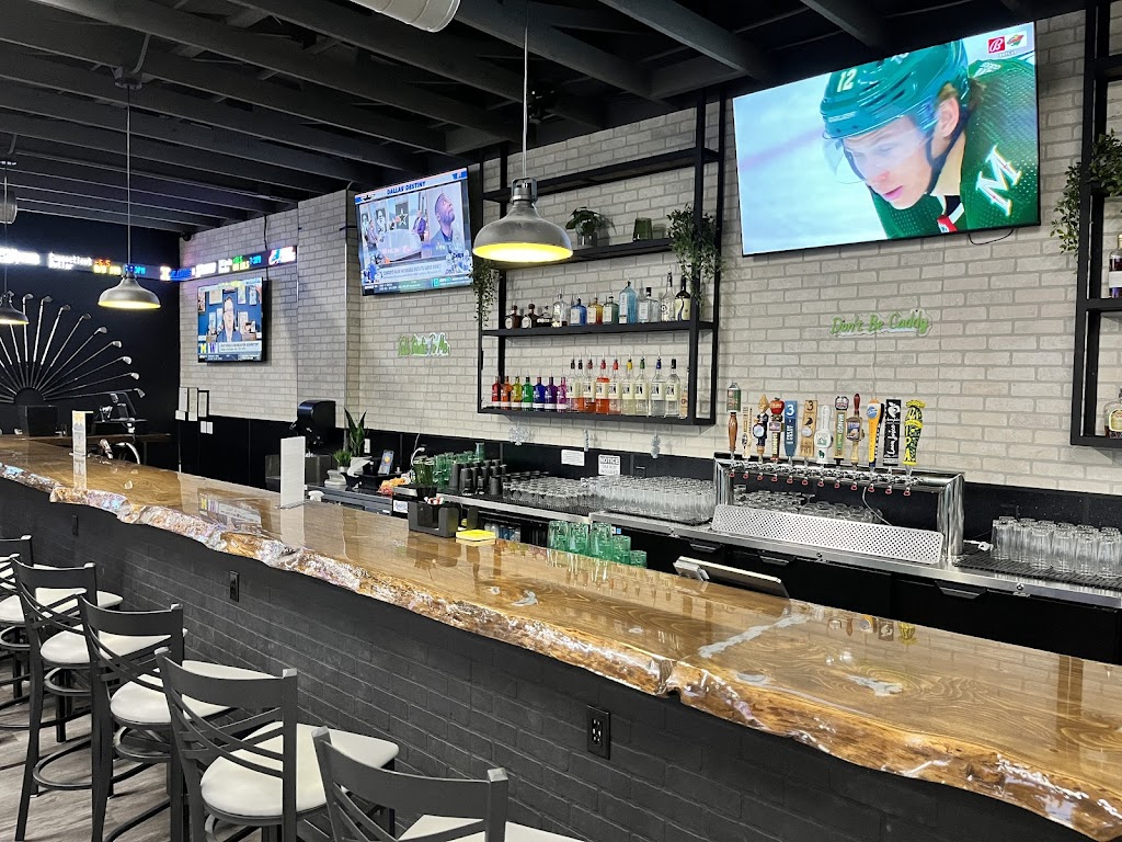 Dirty Birdie Lounge & Golf Bar - featured