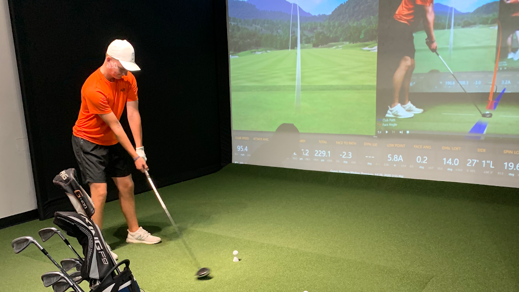 Indoor 18 - featured