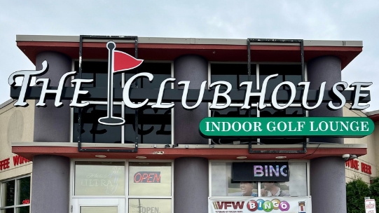 The Clubhouse Indoor Golf Lounge - featured