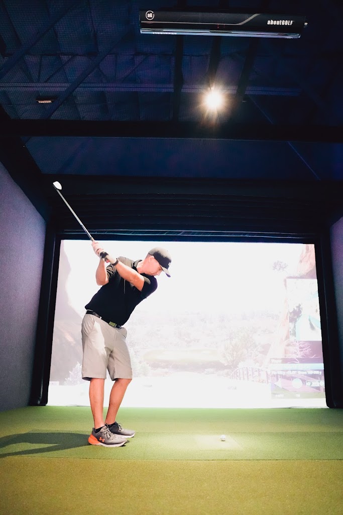 Swing Center Indoor Golf - featured