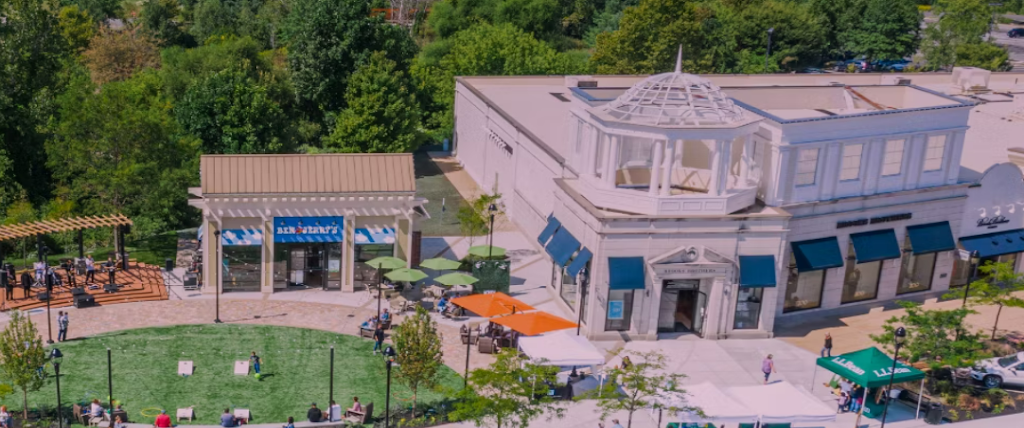 Golf Lounge 18 - featured