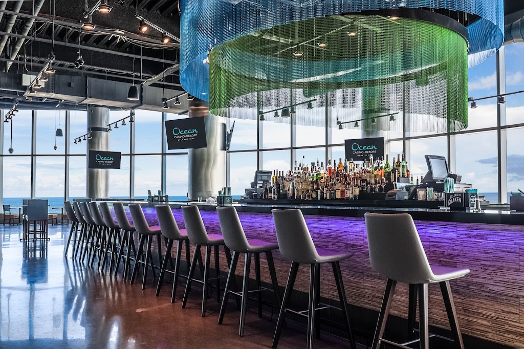 TopGolf Swing Suite, Bar & Kitchen - featured