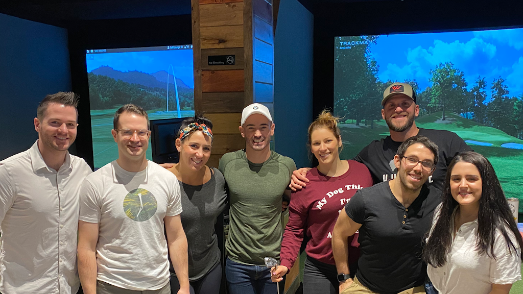 Golf Lounge 18 - featured