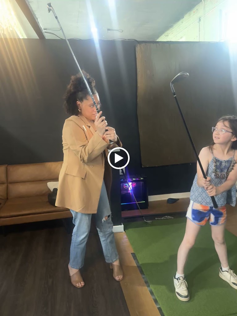 The Ugly Swing GOLF SIMULATOR - gallery