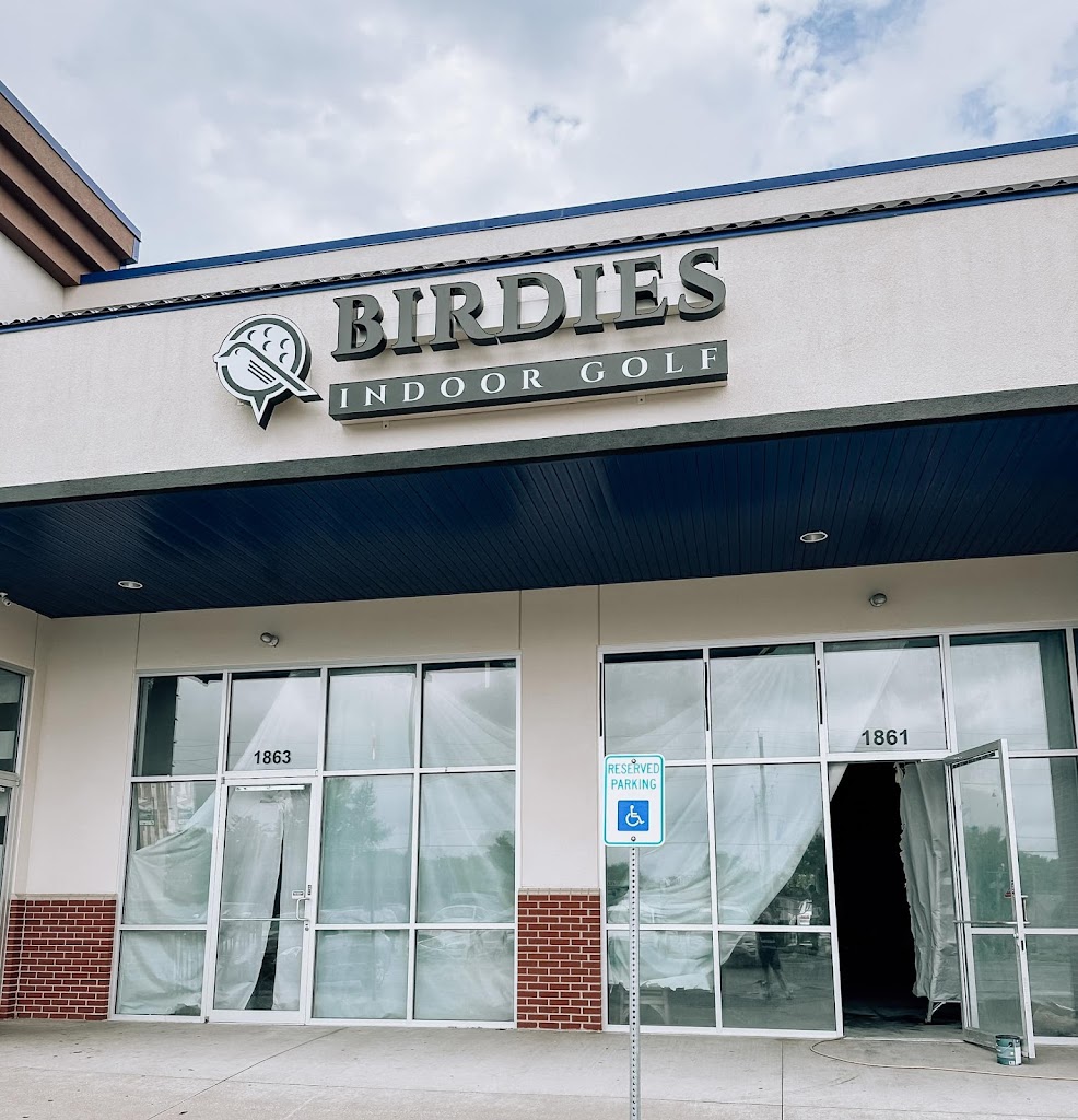 Birdies Indoor Golf - gallery