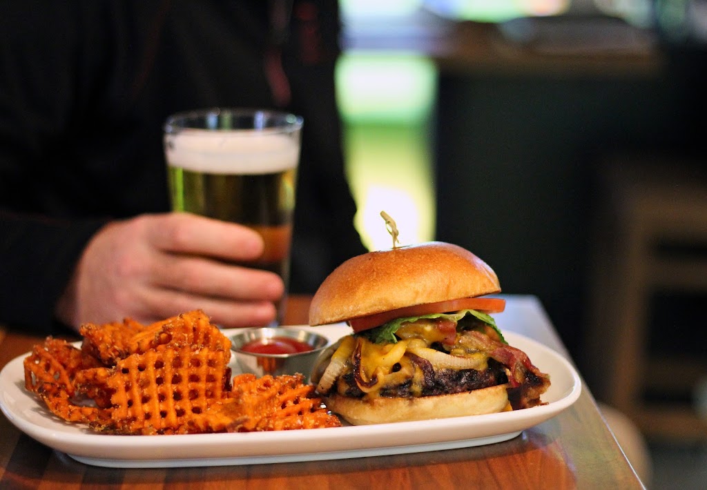 LiveGolf Studios at Muskegon Country Club - gallery