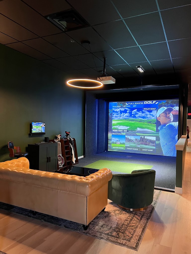 Rev's Golf Lounge - gallery
