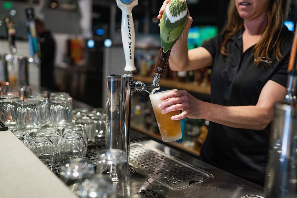 X-Golf Kennewick - gallery