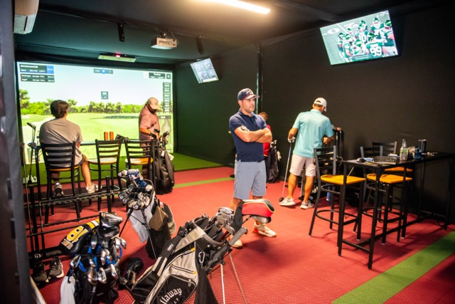 Big Screen Golf - gallery