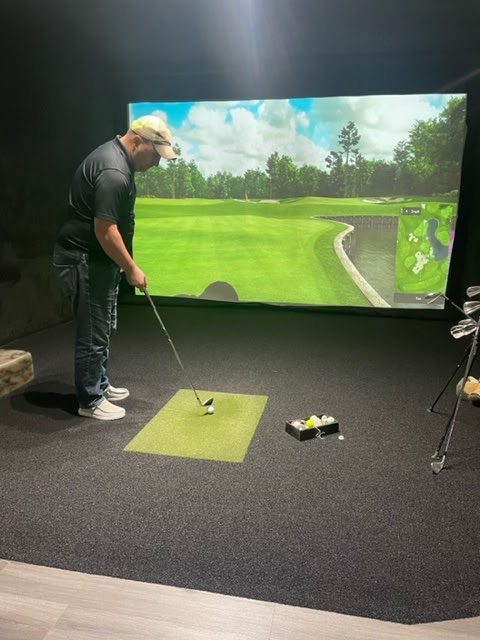 Gopher's Indoor Golf Simulators - gallery
