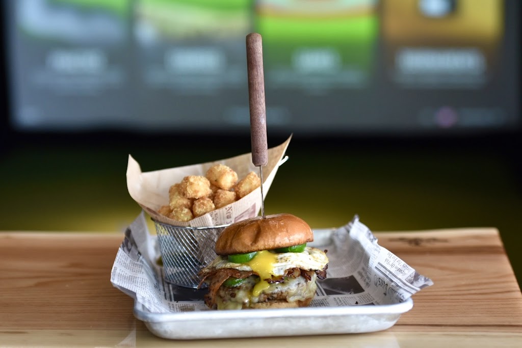 Golf Lounge 18 - gallery