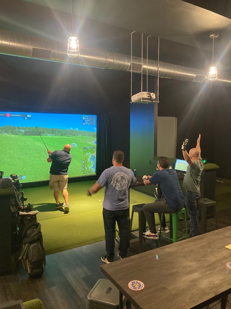 Stingers Indoor Golf - gallery