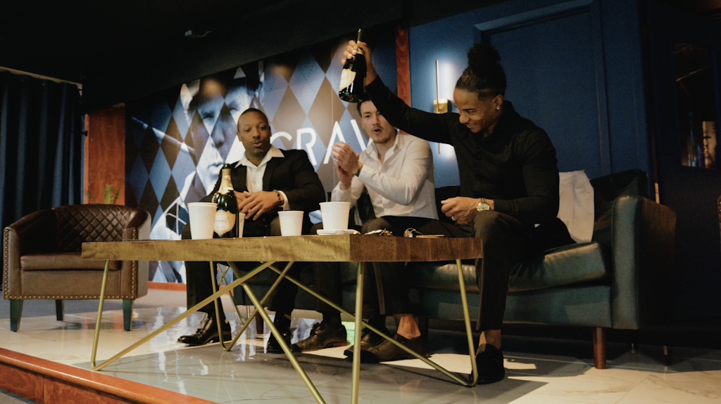 CRAVE Golf Lounge - gallery