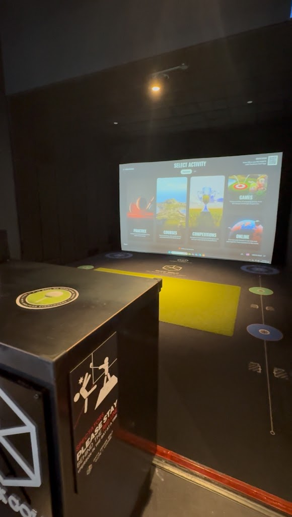 Onyx Indoor Golf & Cafe - gallery