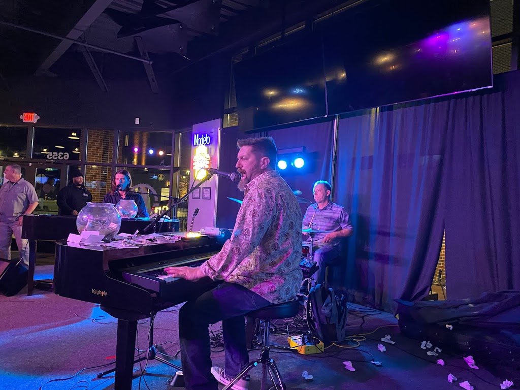 The Playground Golf and Sports Bar - gallery