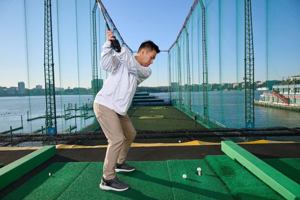 Chelsea Piers Golf Club - gallery