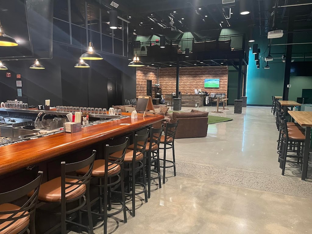 X-Golf Commack - gallery