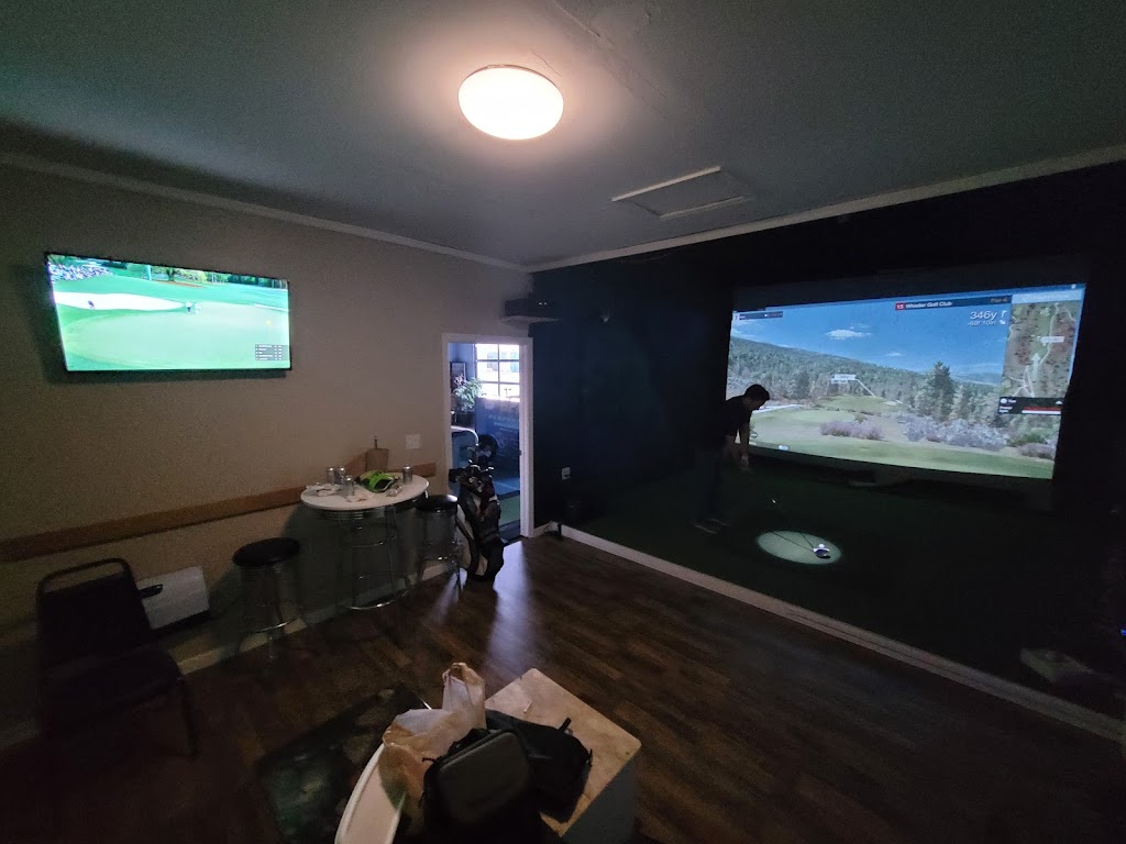 Airport Golf Simulator - review