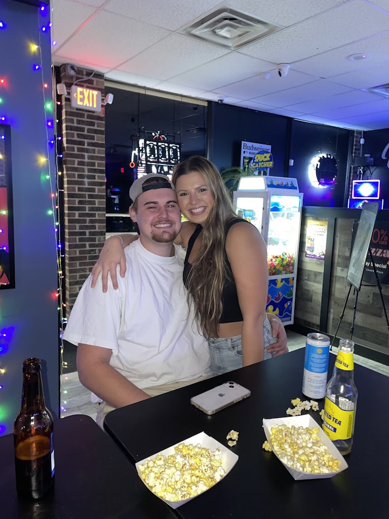 Sam's Bar & Gaming (+Golf) - review