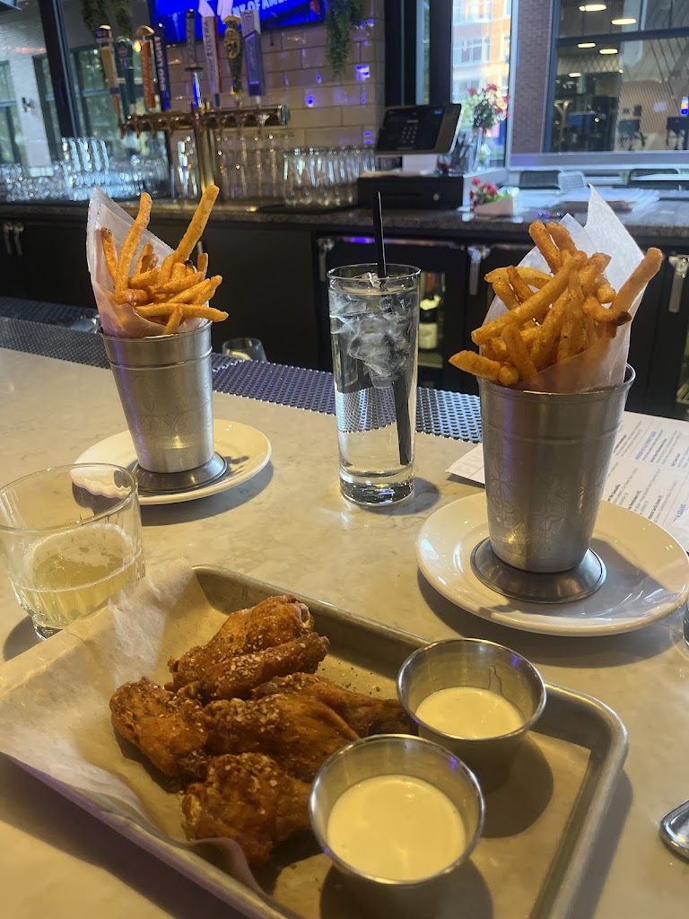 Five Iron Golf - review