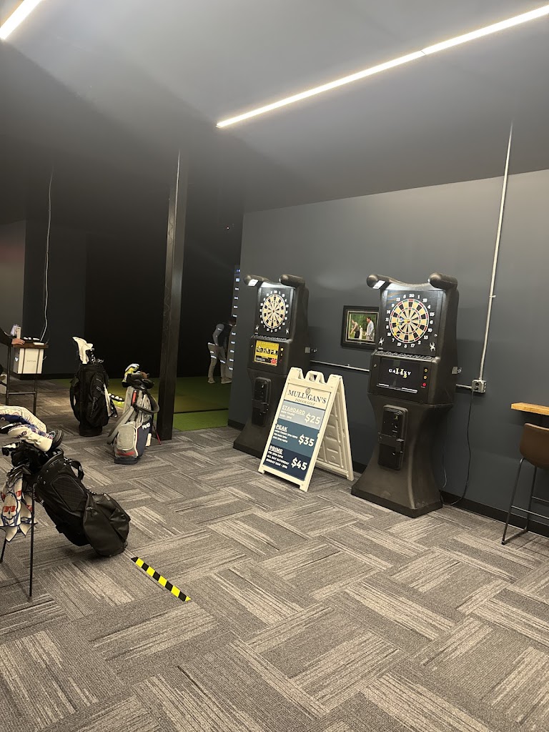 Mulligan's Indoor Golf - review