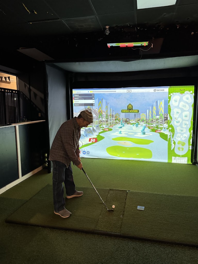 UnderPar Golf Lounge - review