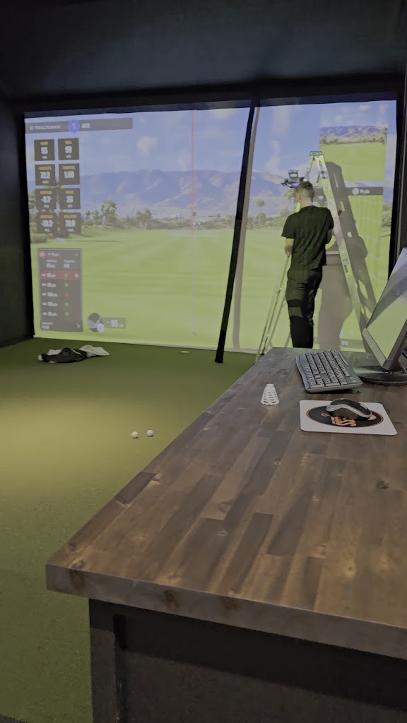 Endless 18 Indoor Golf Simulator - review
