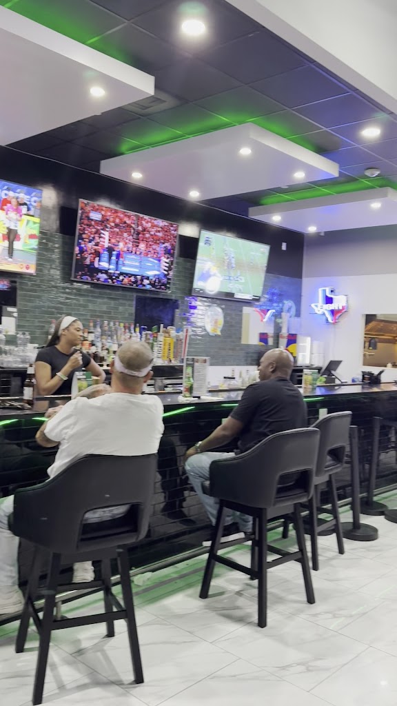 The Jacket Indoor Golf and Sports Bar - review