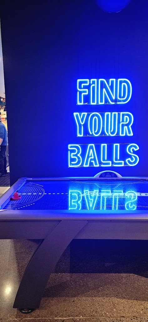 Five Iron Golf - review