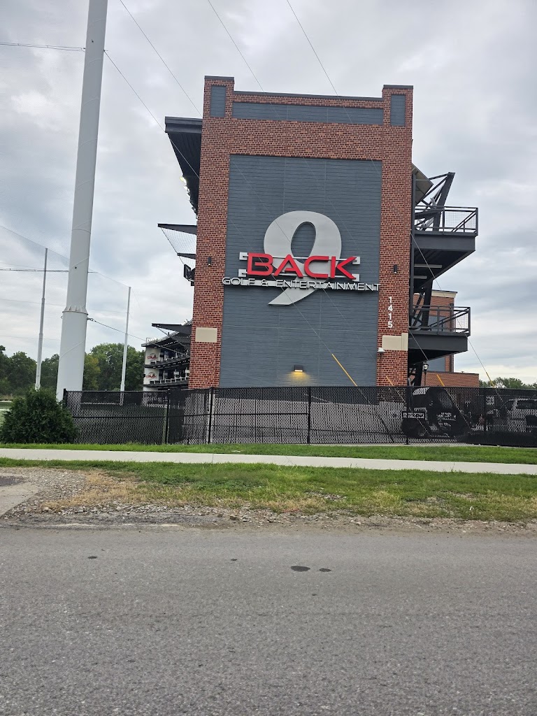 Back 9 Golf & Entertainment - review