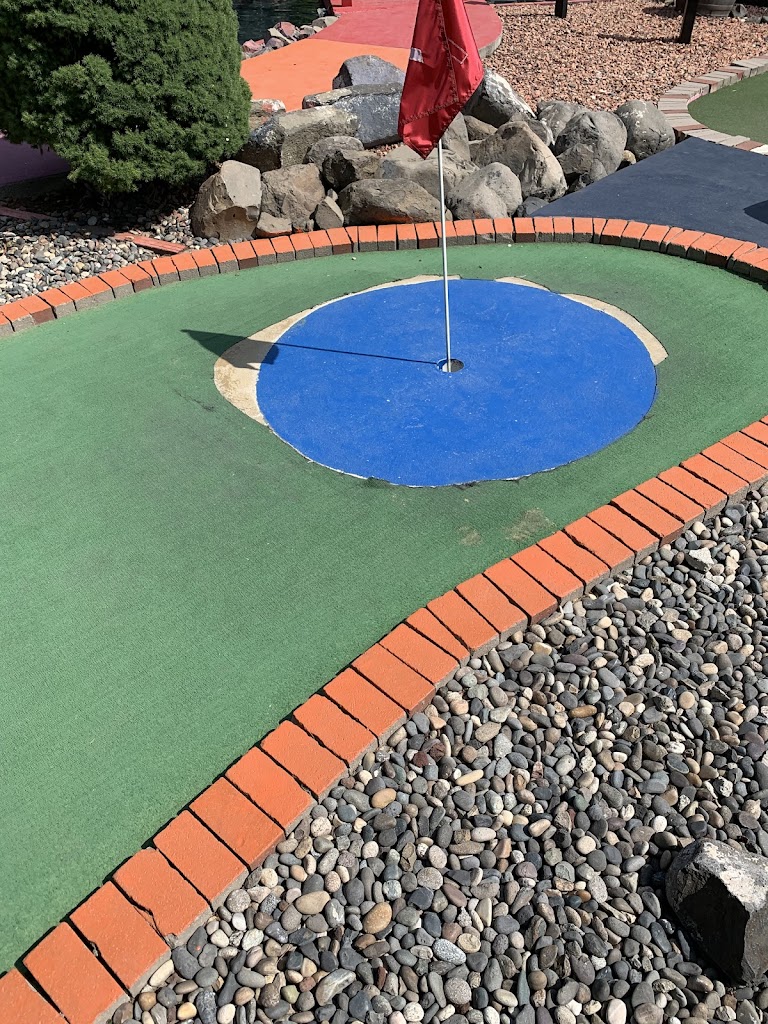 Golf Universe - review