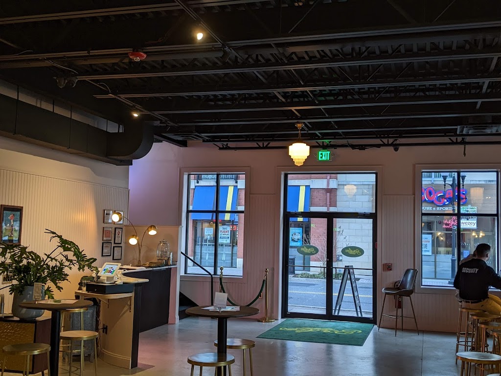 Birdies Indoor Golf and Cocktail Bar Long Island - review