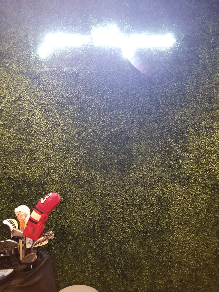 Aurora Golf + Bar Beaumont - review