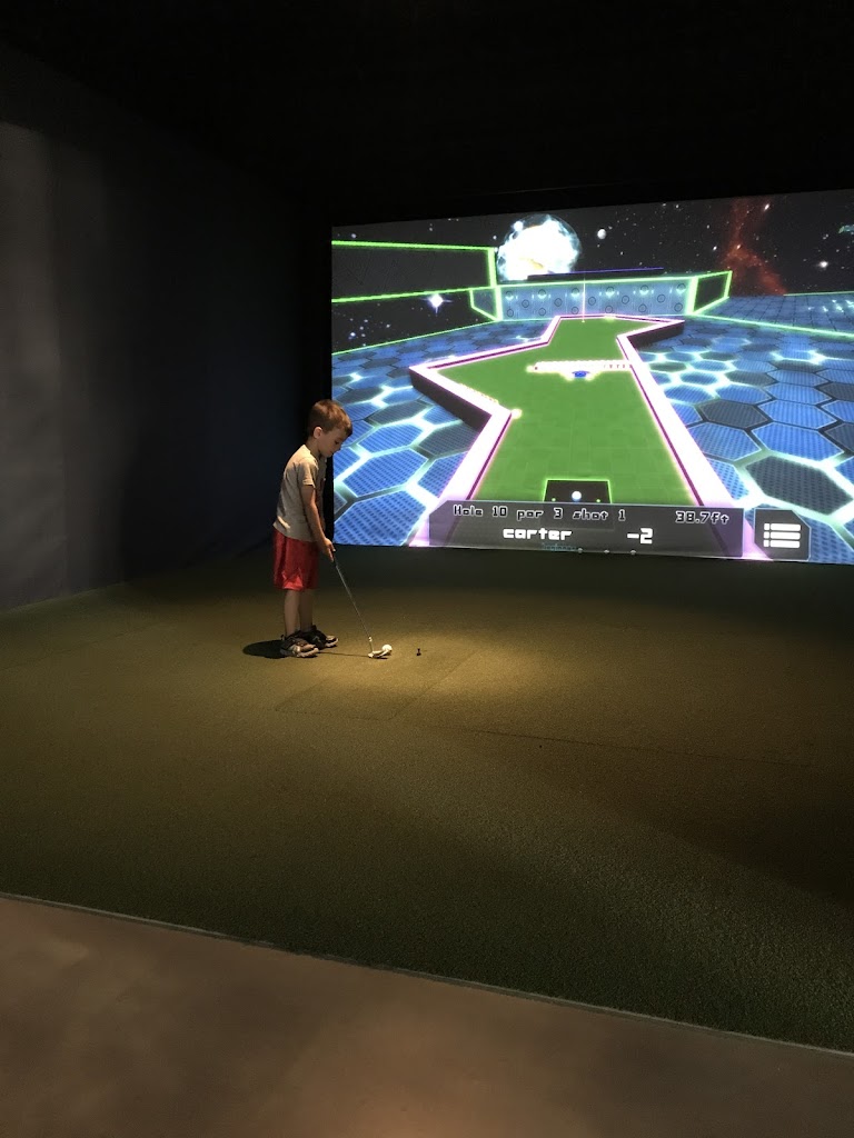 Broheim's Indoor Golf & Pub - review