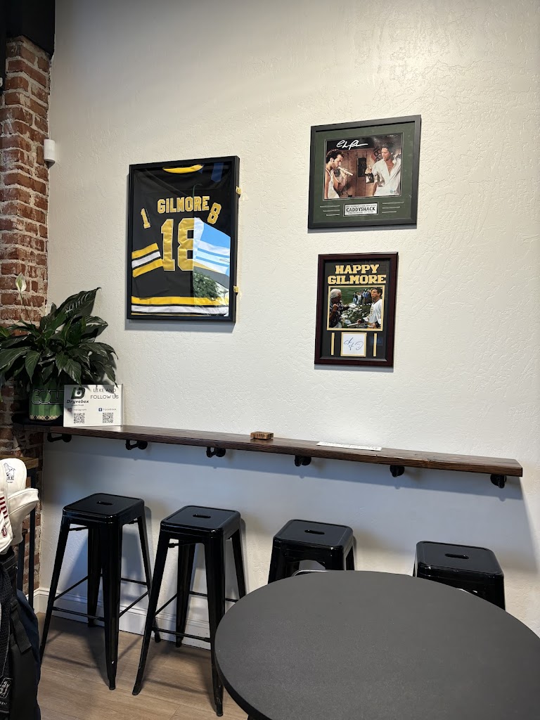 Dryvebox Visalia Tulare - Golf Lounge and Mobile Golf Simulator - review