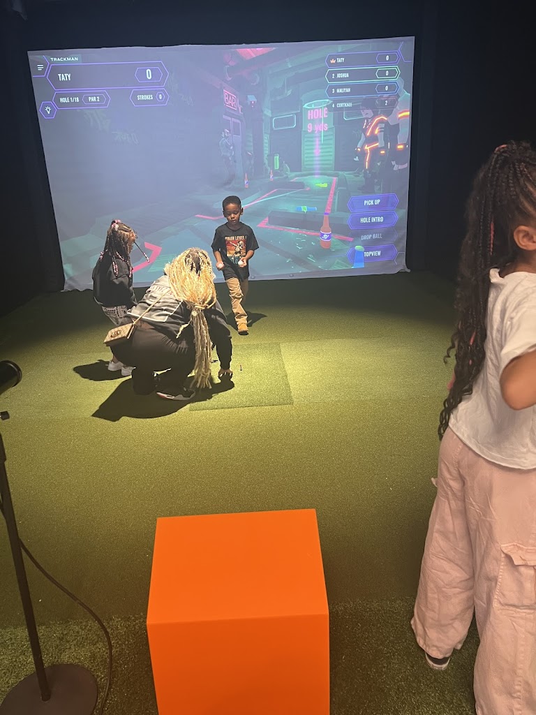 Five Iron Golf - review