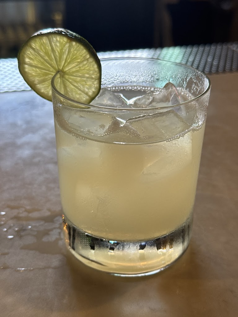 Five Iron Golf - review