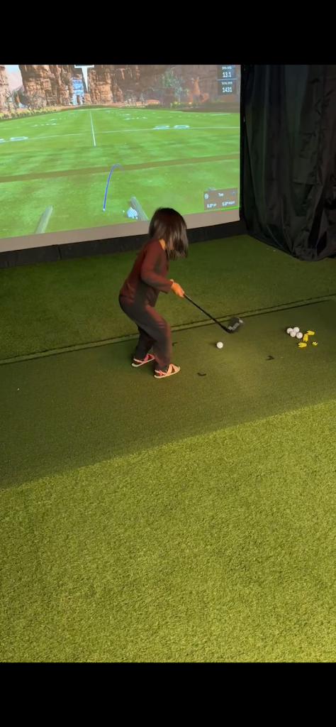 Mulligans Indoor Golf - review