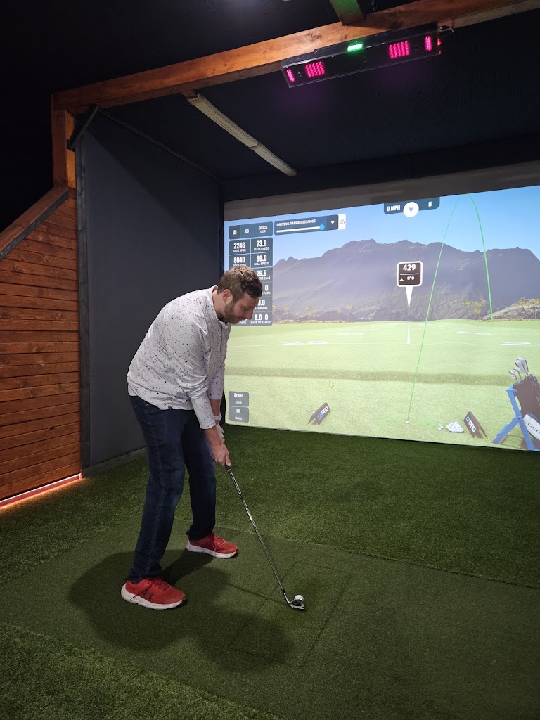 Cowboy's 24/7 Indoor Golf - review