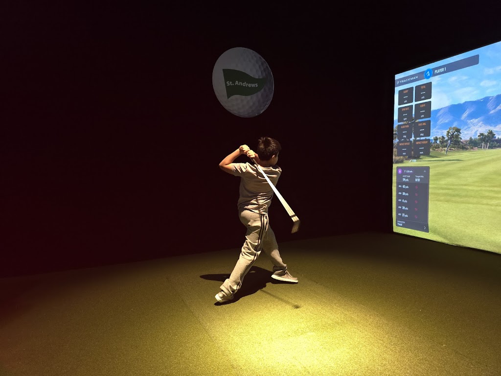 Blackbirdie Indoor Golf Sport Bar & Grill - review