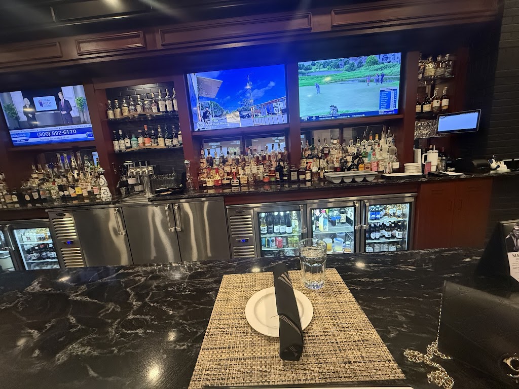 Max's Swing Lounge - review