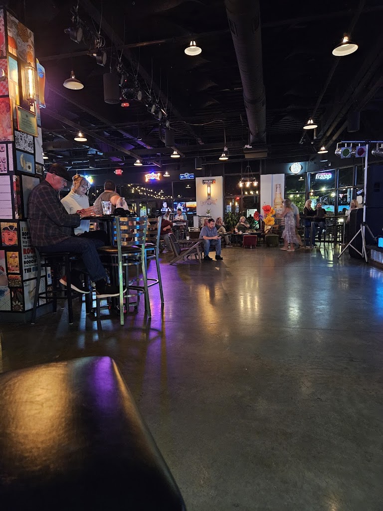 The Playground Golf and Sports Bar - review