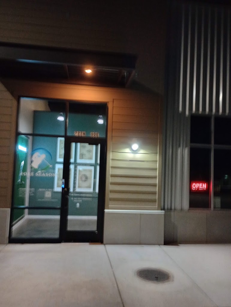 Fore Seasons Golf Lounge - review